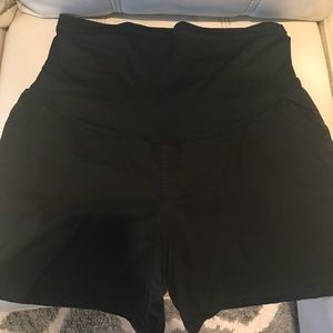 Black Liz Lange Maternity Shorts
